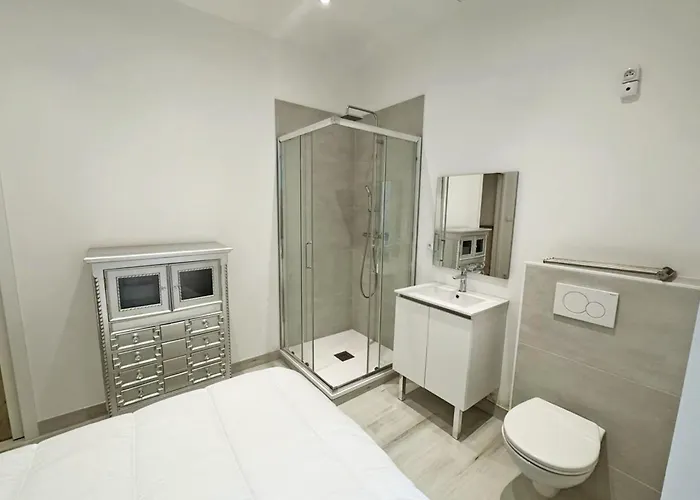 Apartment Ref 1971- For Rent Basse Californie Cannes