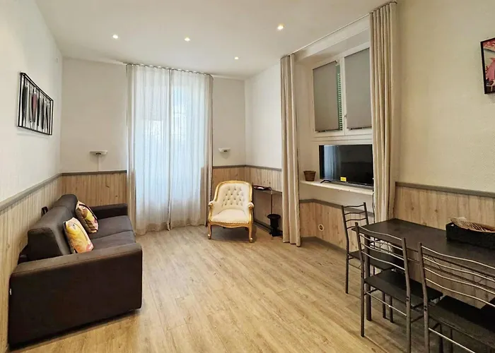 Ref 1971- For Rent Basse Californie Lägenhet Cannes
